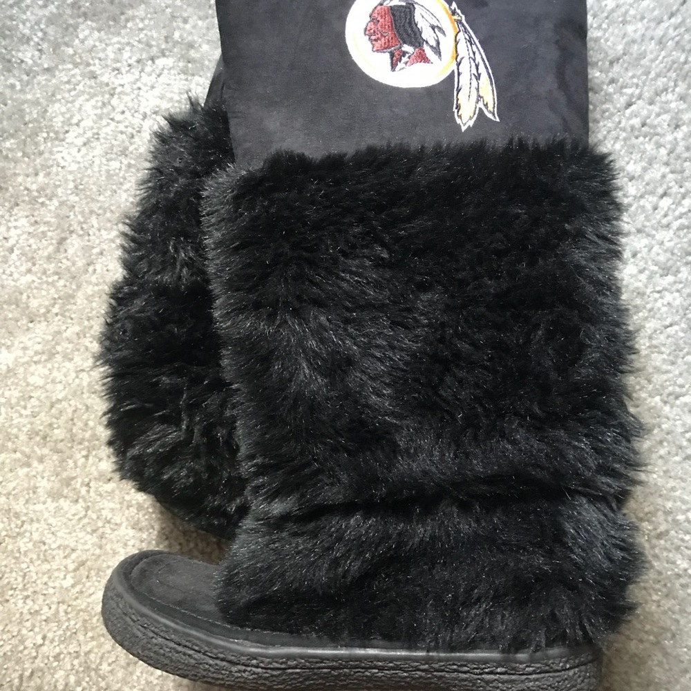 Redskins boots! In EUC, worn maybe twice! 😍